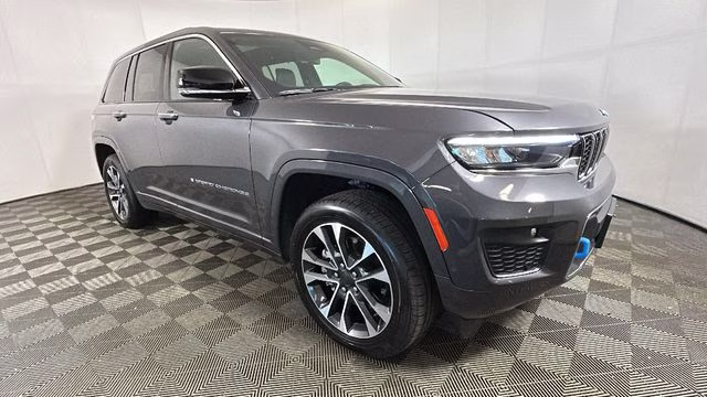 2022 Baltic Gray Metallic Clearcoat Jeep Grand Cherokee Overland 4xe 4X4 SUV