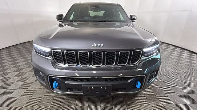 2022 Baltic Gray Metallic Clearcoat Jeep Grand Cherokee Overland 4xe 4X4 SUV