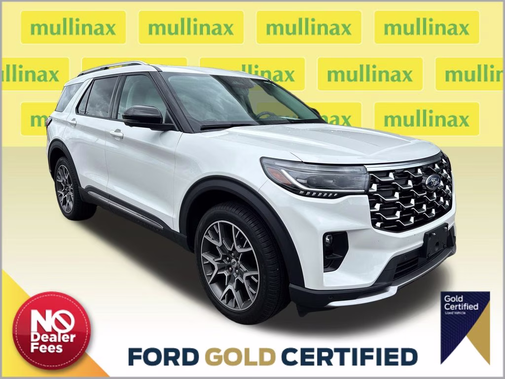 2025 Star White Metallic Tri-Coat Ford Explorer Platinum 4X4 SUV
