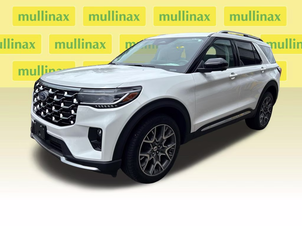 2025 Star White Metallic Tri-Coat Ford Explorer Platinum 4X4 SUV