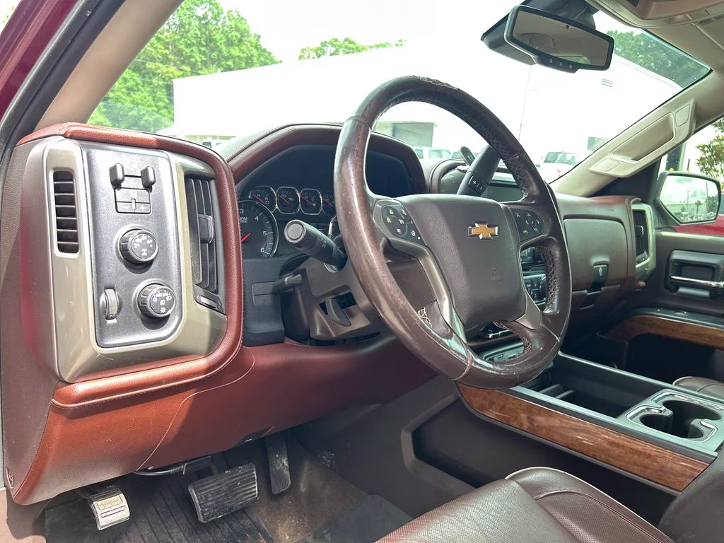2016 Siren Red Tintcoat Chevrolet Silverado 1500 High Country 4X4 Truck