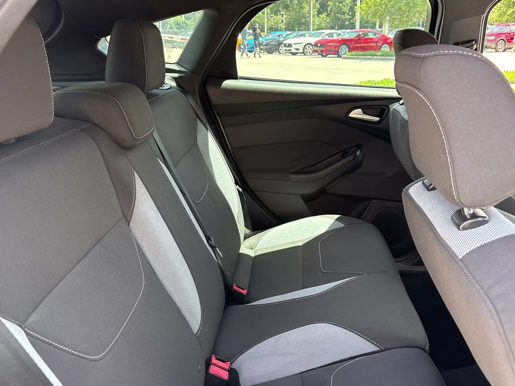 2017 Oxford White Ford Focus ST FWD Hatchback