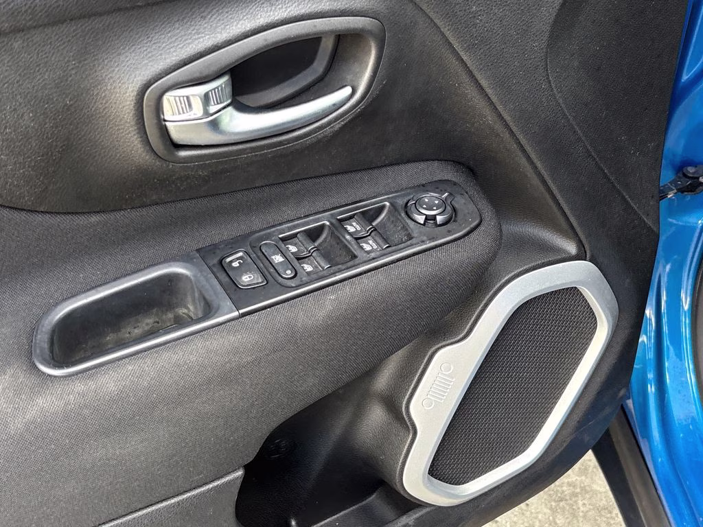 2020 Brilliant Blue Metallic Clear Coat Jeep Renegade Sport FWD SUV