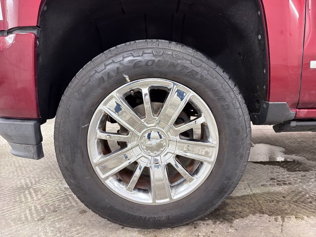 2016 Siren Red Tintcoat Chevrolet Silverado 1500 High Country 4X4 Truck