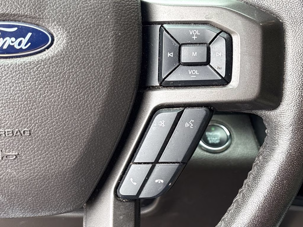 2020 Magnetic Ford Expedition XLT RWD SUV