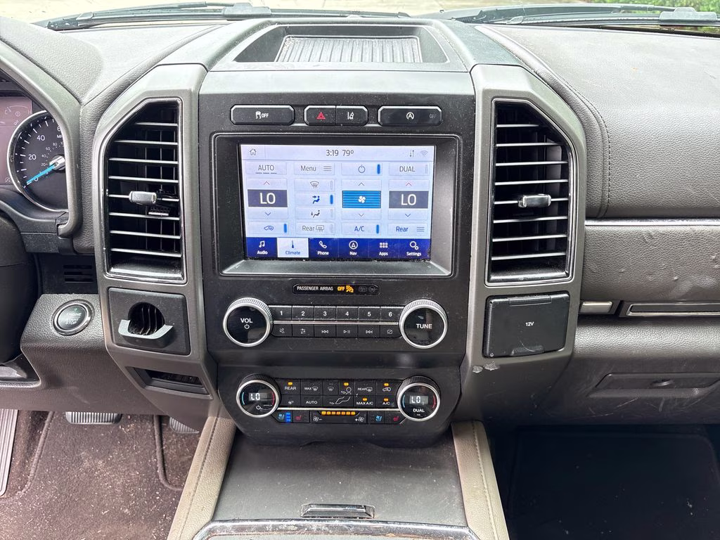 2020 Magnetic Ford Expedition XLT RWD SUV