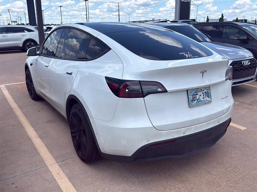 2021 Pearl White Multi-Coat Tesla Model Y Long Range AWD SUV