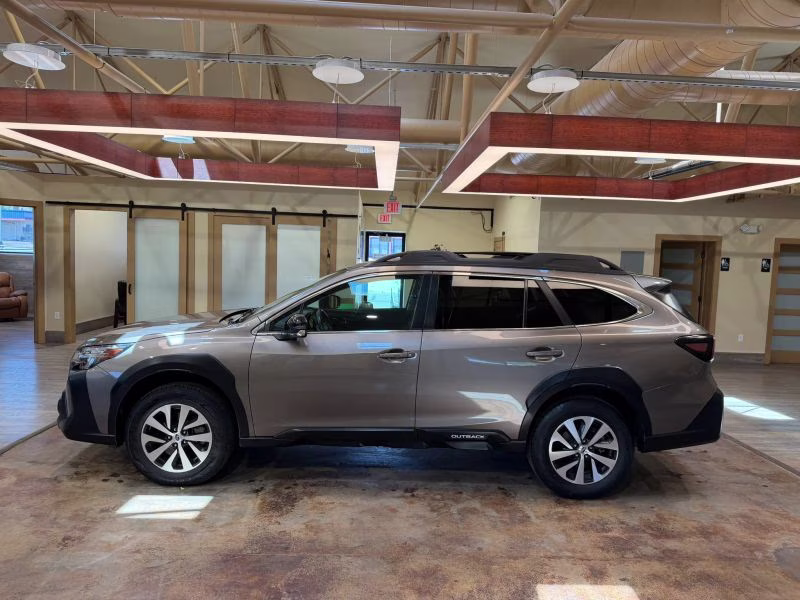 2024 Brilliant Bronze Metallic Subaru Outback Premium Wagon 4D AWD SUV