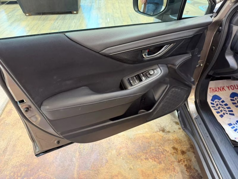 2024 Brilliant Bronze Metallic Subaru Outback Premium Wagon 4D AWD SUV