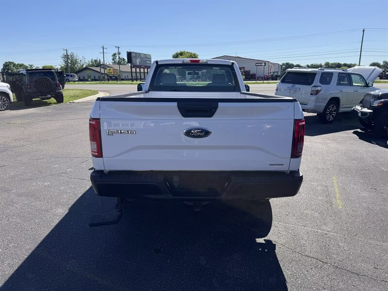 2016 Oxford White Ford F-150 XL RWD Truck