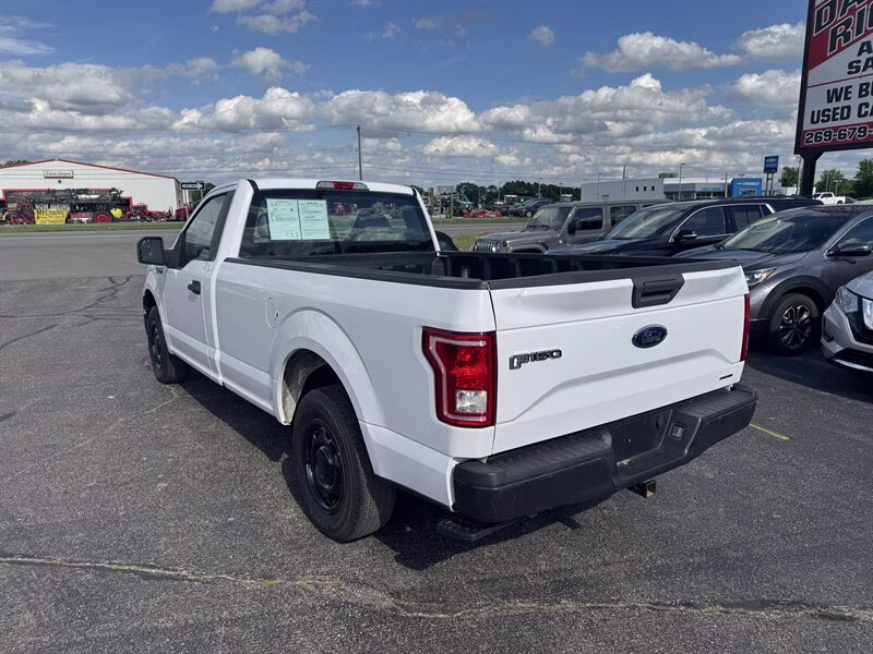 2016 Oxford White Ford F-150 XL RWD Truck