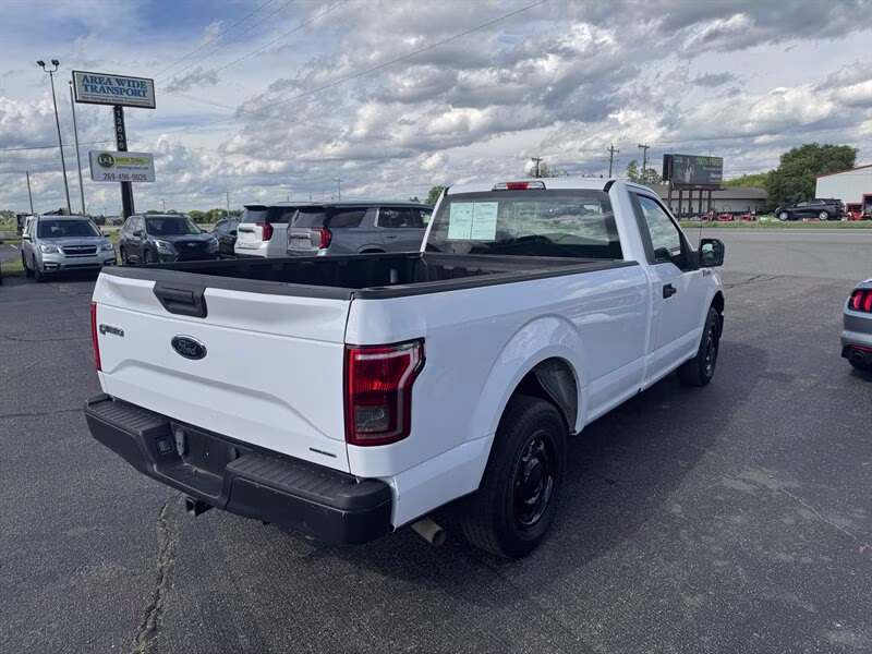 2016 Oxford White Ford F-150 XL RWD Truck