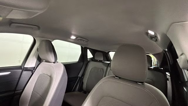 2022 Blue Metallic Ford Escape SE FWD SUV