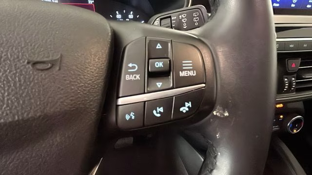 2022 Blue Metallic Ford Escape SE FWD SUV