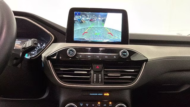 2022 Blue Metallic Ford Escape SE FWD SUV