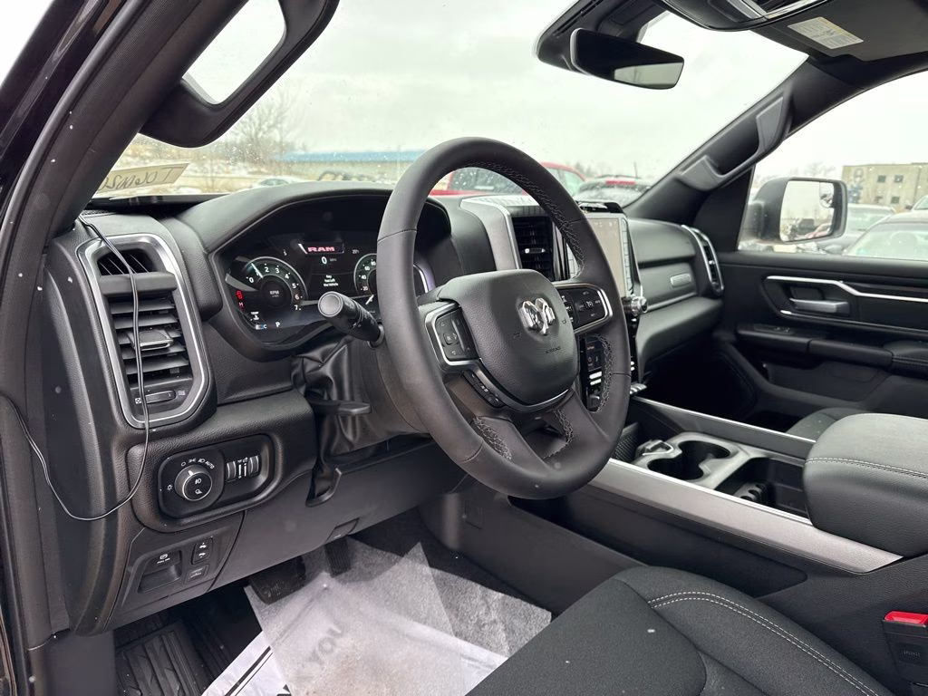2026 Diamond Black Crystal Pearlcoat Ram 1500 Big Horn 4X4 Truck