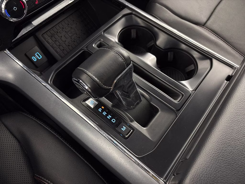 2023 Agate Black Metallic Ford F-150 Lariat 4X4 Truck