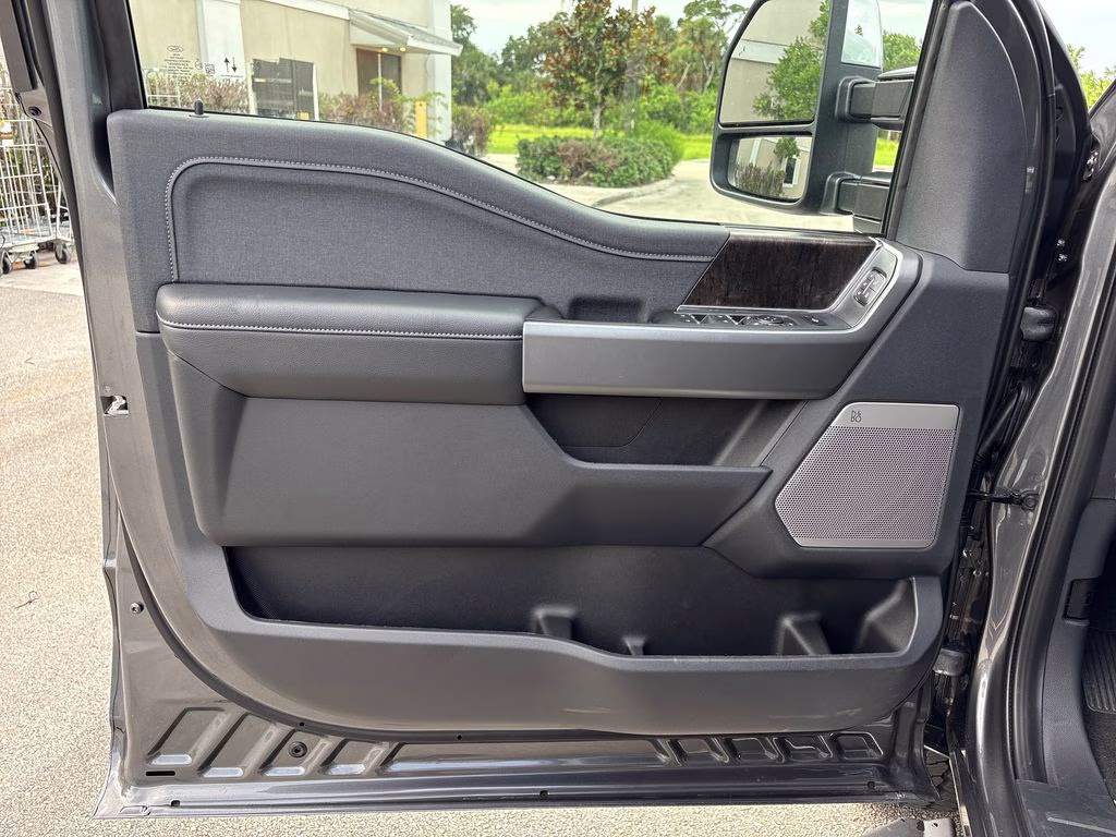 2026 Carbonized Gray Metallic Ford Super Duty F-250 SRW Lariat 4X4 Truck