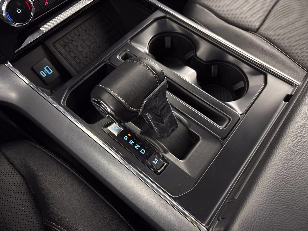 2023 Agate Black Metallic Ford F-150 Lariat 4X4 Truck