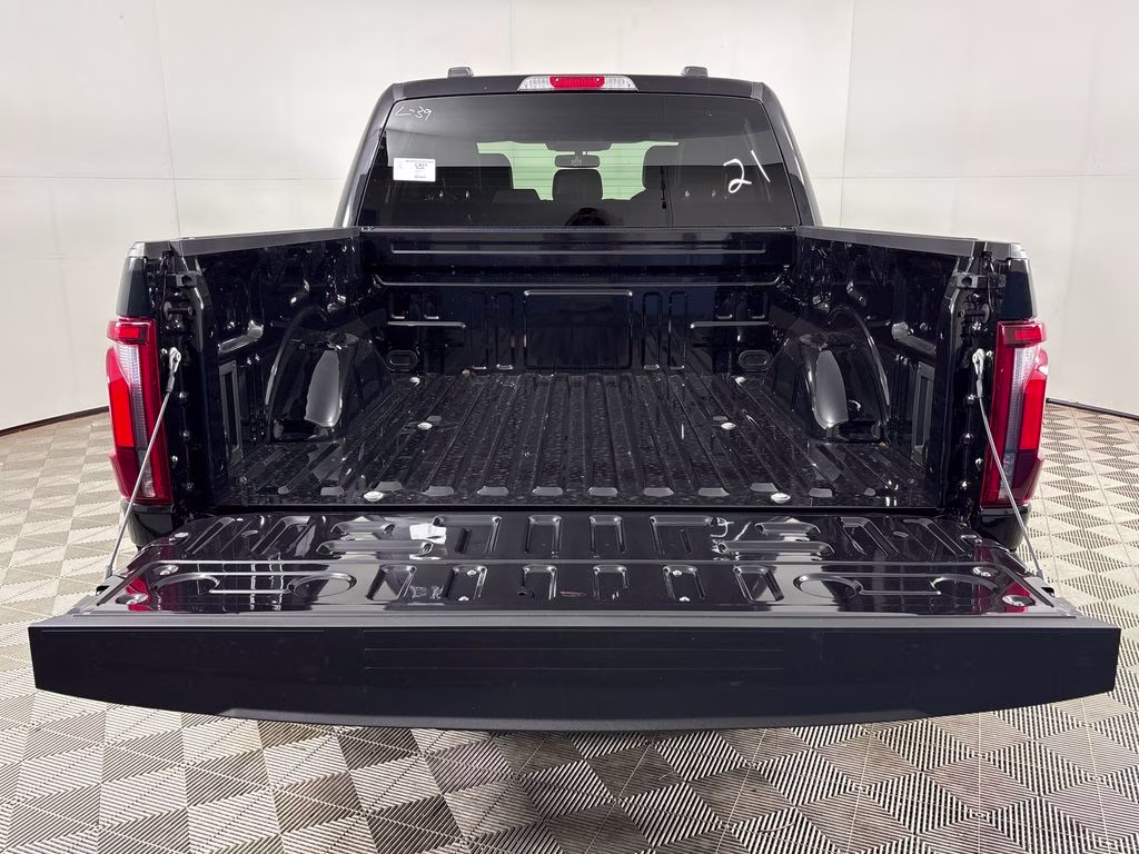 2026 Agate Black Metallic Ford F-150 Lariat RWD Truck