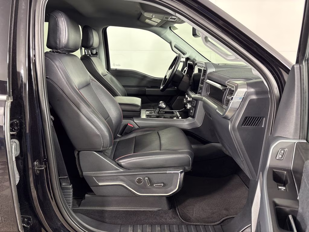 2023 Agate Black Metallic Ford F-150 Lariat 4X4 Truck