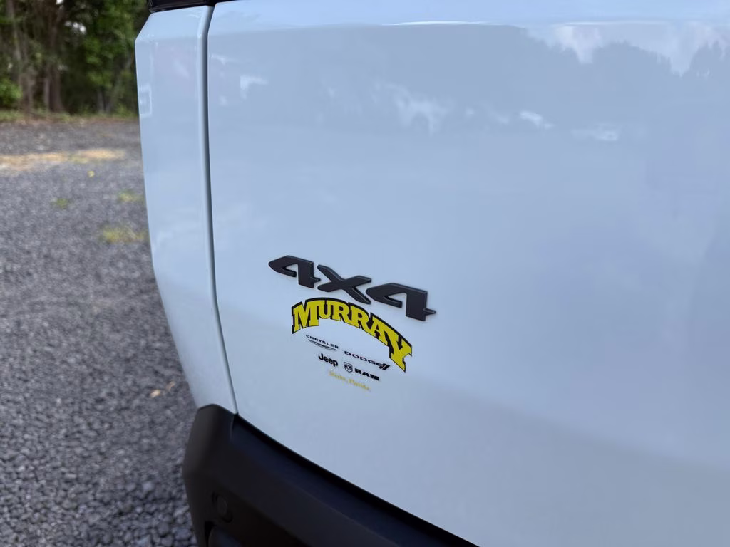 2026 Bright White Clearcoat Jeep Cherokee Limited 4X4 SUV