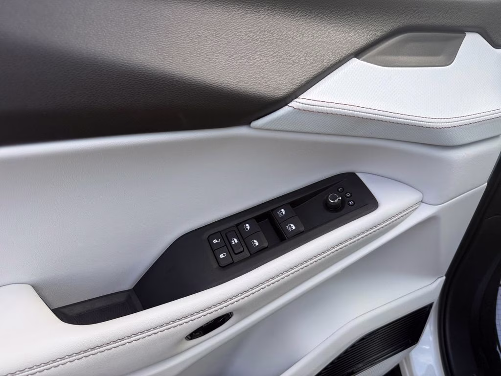 2026 Bright White Clearcoat Jeep Cherokee Limited 4X4 SUV
