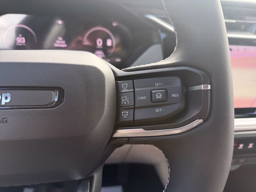 2026 Bright White Clearcoat Jeep Cherokee Limited 4X4 SUV