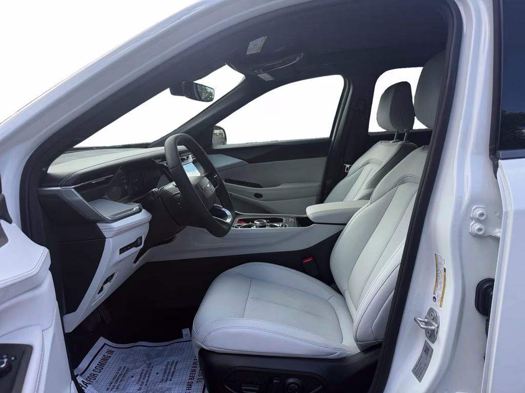 2026 Bright White Clearcoat Jeep Cherokee Limited 4X4 SUV