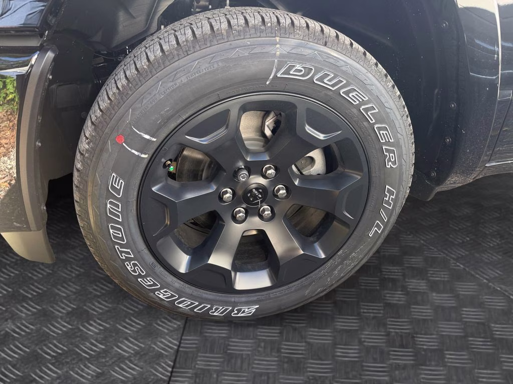 2026 Diamond Black Crystal Pearlcoat Ram 1500 Big Horn/Lone Star RWD Truck