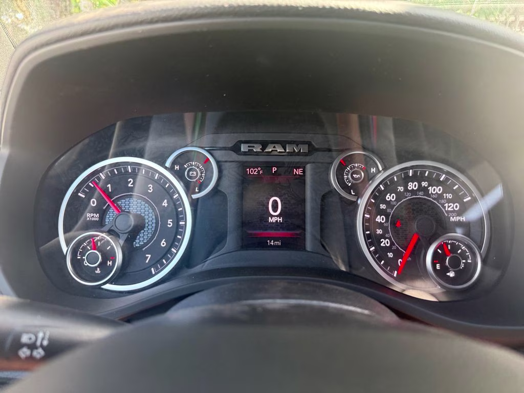 2026 Diamond Black Crystal Pearlcoat Ram 1500 Big Horn/Lone Star RWD Truck