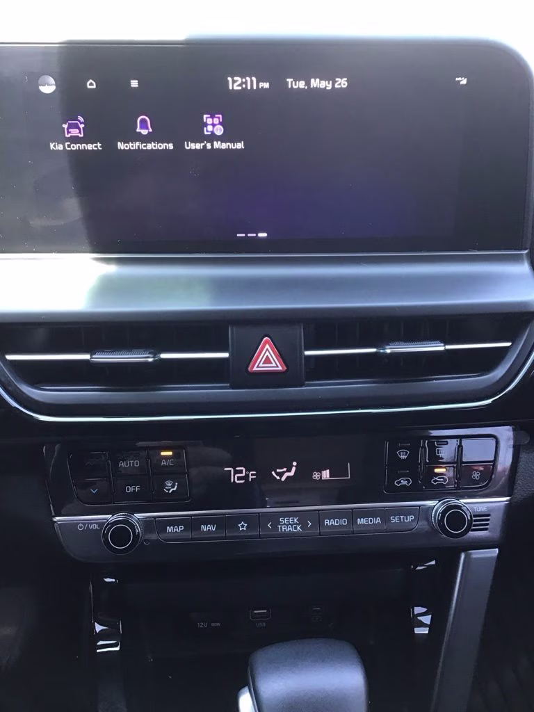 2024 Clear White/Black Roof Kia Seltos X-Line AWD SUV