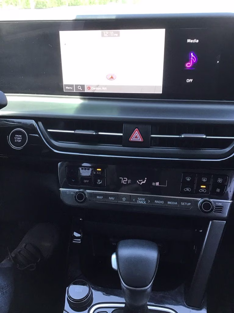 2024 Clear White/Black Roof Kia Seltos X-Line AWD SUV