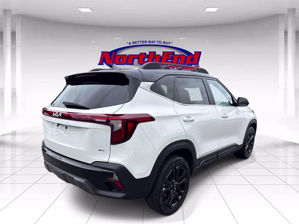 2024 Clear White/Black Roof Kia Seltos X-Line AWD SUV