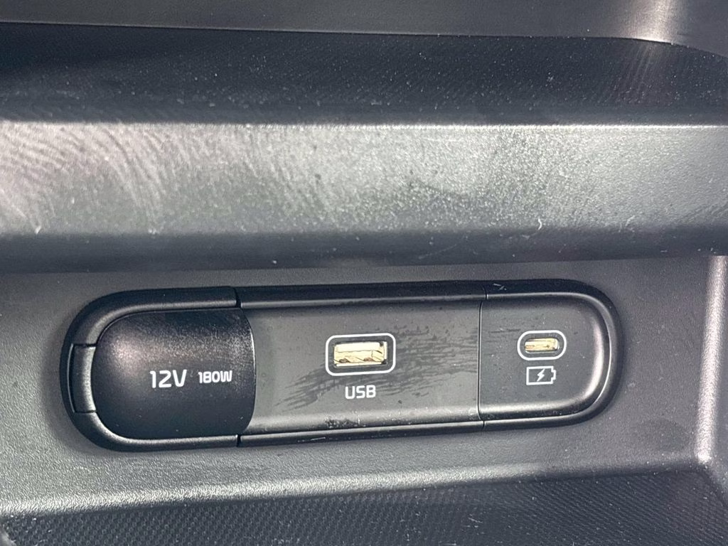 2024 Clear White/Black Roof Kia Seltos X-Line AWD SUV