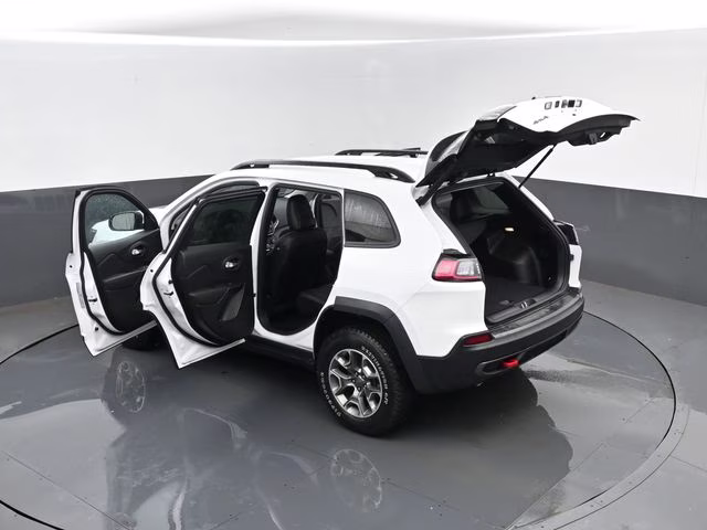 2022 Bright White Clearcoat Jeep Cherokee Trailhawk 4X4 SUV