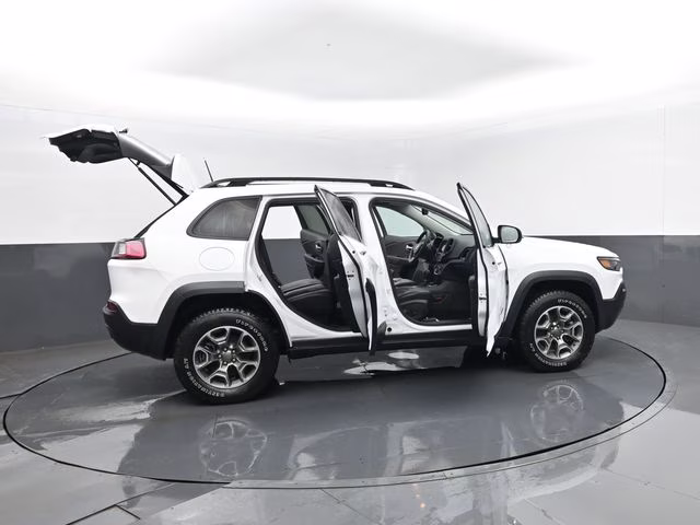 2022 Bright White Clearcoat Jeep Cherokee Trailhawk 4X4 SUV