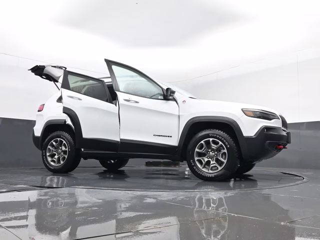 2022 Bright White Clearcoat Jeep Cherokee Trailhawk 4X4 SUV