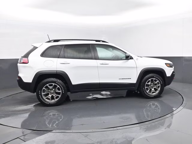 2022 Bright White Clearcoat Jeep Cherokee Trailhawk 4X4 SUV