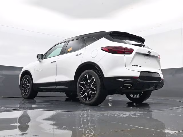 2023 Iridescent Pearl Tricoat Chevrolet Blazer RS AWD SUV