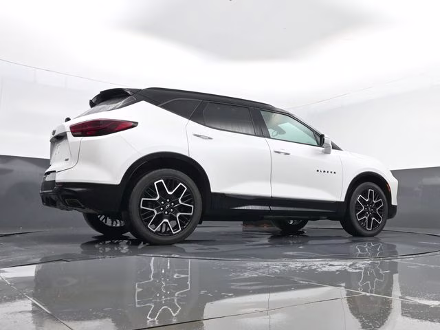 2023 Iridescent Pearl Tricoat Chevrolet Blazer RS AWD SUV