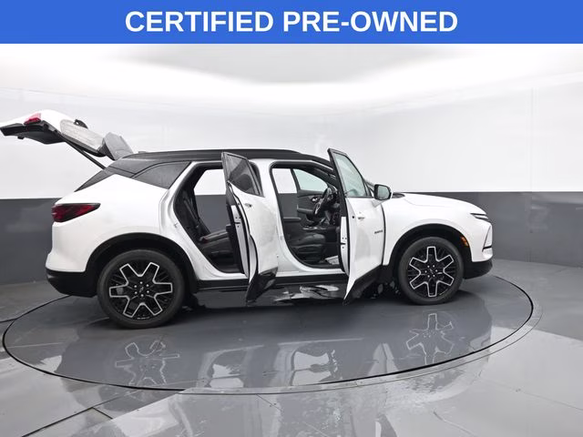 2023 Iridescent Pearl Tricoat Chevrolet Blazer RS AWD SUV