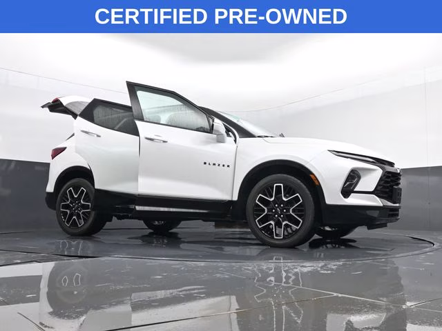 2023 Iridescent Pearl Tricoat Chevrolet Blazer RS AWD SUV