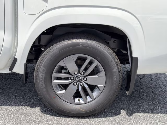 2026 Glacier White Nissan Frontier SV RWD Truck