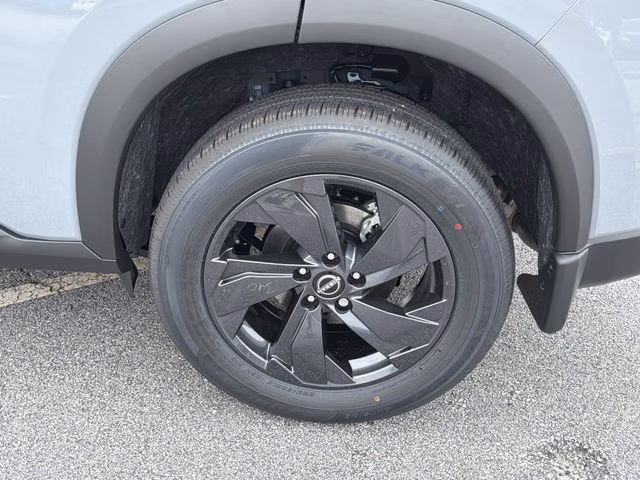 2026 Boulder Gray Pearl Nissan Rogue SV FWD SUV