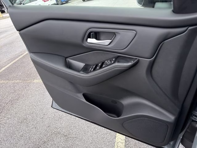 2026 Boulder Gray Pearl Nissan Rogue SV FWD SUV