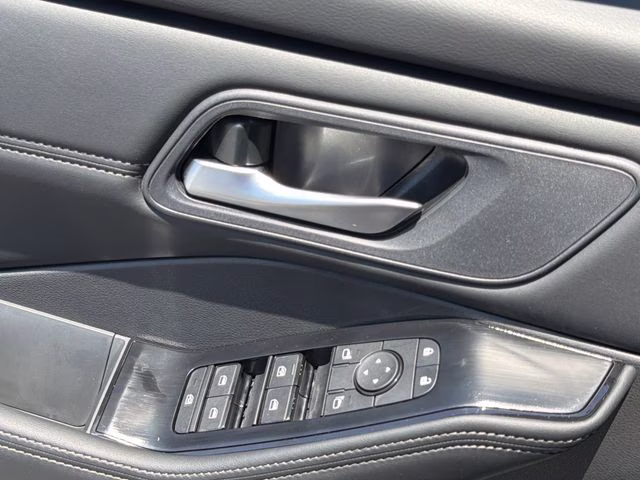 2026 Boulder Gray Pearl Nissan Rogue Dark Armor AWD SUV