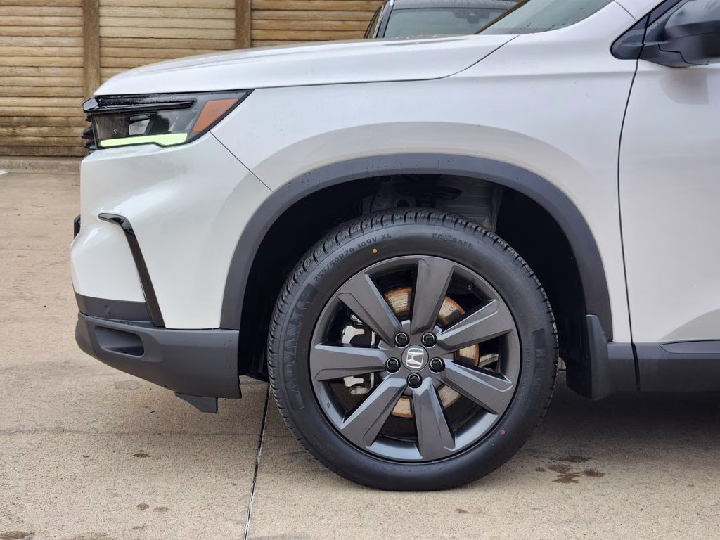 2025 Honda Pilot Sport FWD SUV