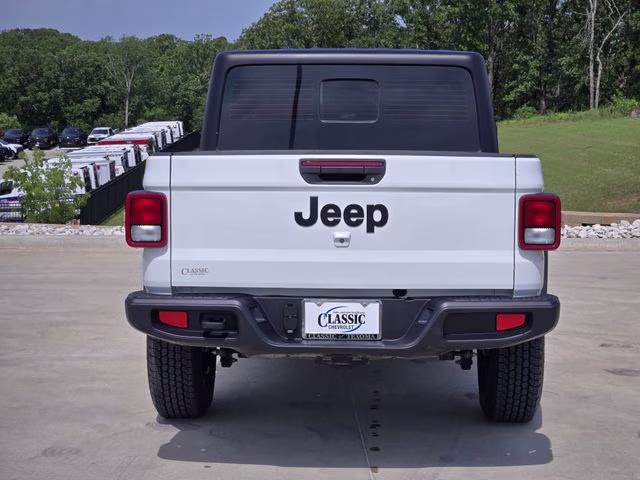 2024 Bright White Clearcoat Jeep Gladiator Sport 4X4 Truck