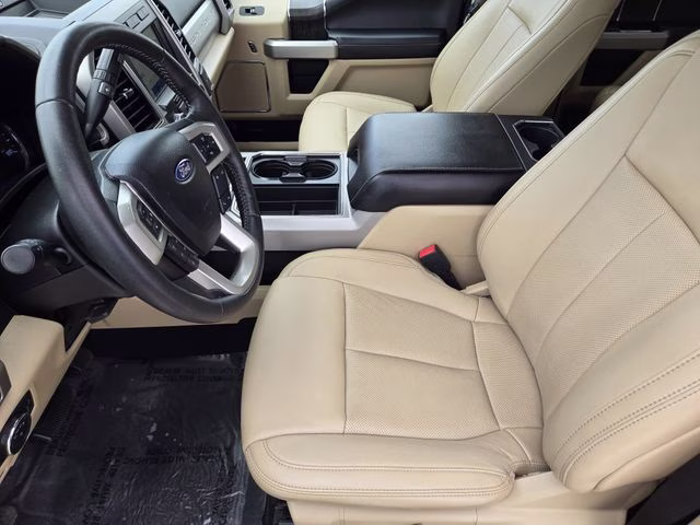 2020 Black Metallic Ford Super Duty F-250 SRW Lariat 4X4 Truck